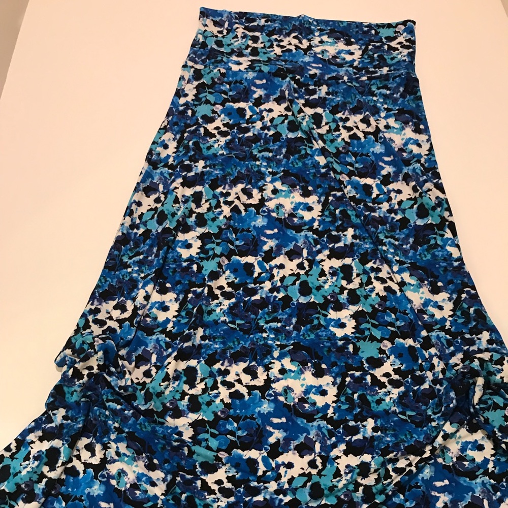 Lularoe maxi skirt size large